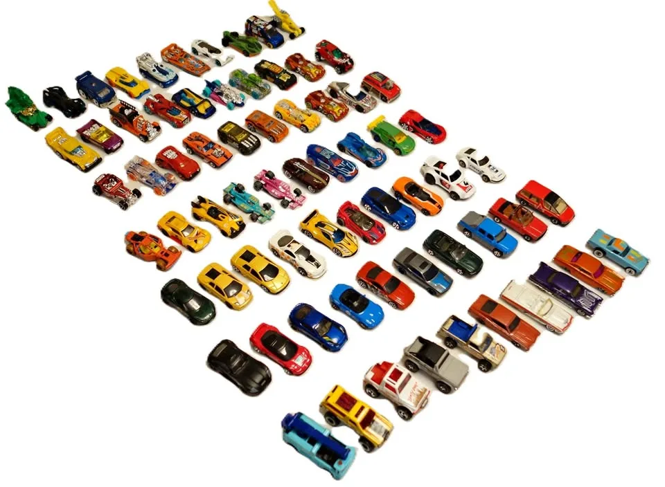 70 Assorted Die Cast Toy Cars thumbnail