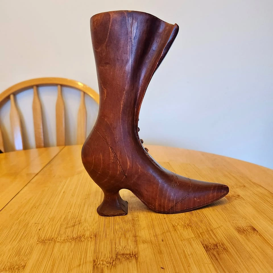 🌱 Carved Wood, Ladies Old Fashioned Dress Boot