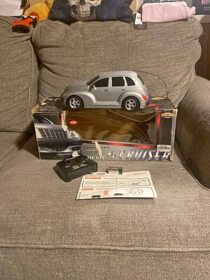 NKOK Chrysler PT Cruiser 1:12 RC Car Silver w/Box