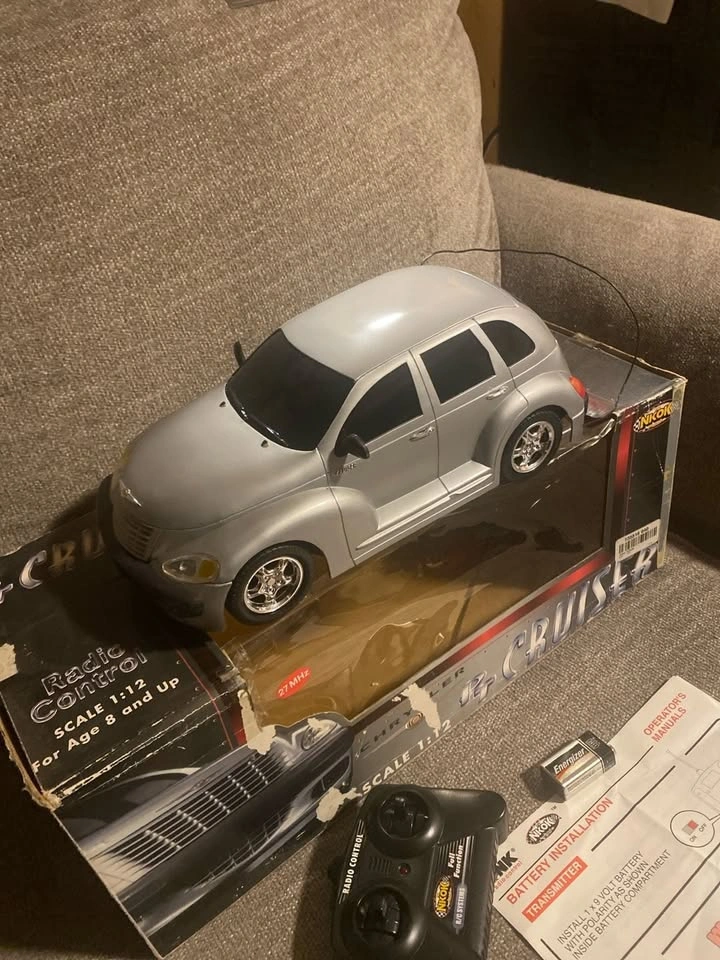 NKOK Chrysler PT Cruiser 1:12 RC Car Silver w/Box - photo 2