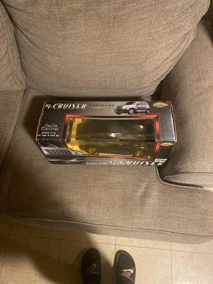 NKOK Chrysler PT Cruiser Radio Control Car 1:12 Scale