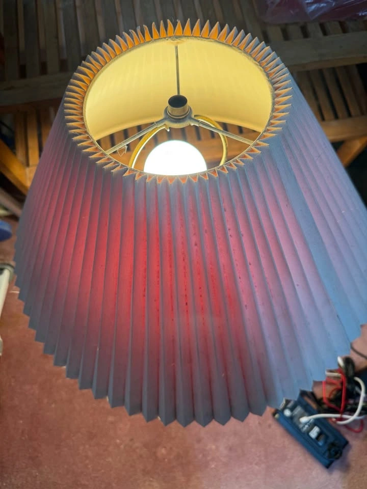 Vintage 1970s Plaster Swirl Table Lamp — Works Great - photo 2