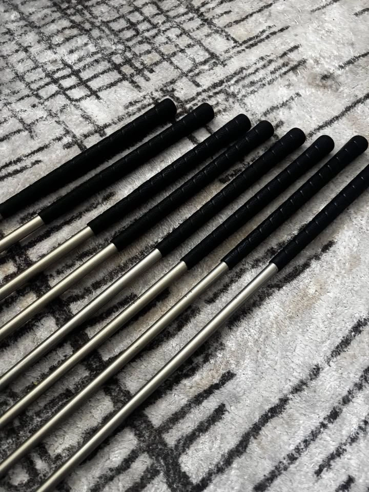 Dunlop Equation Irons 4-9 + PW&SW - photo 2