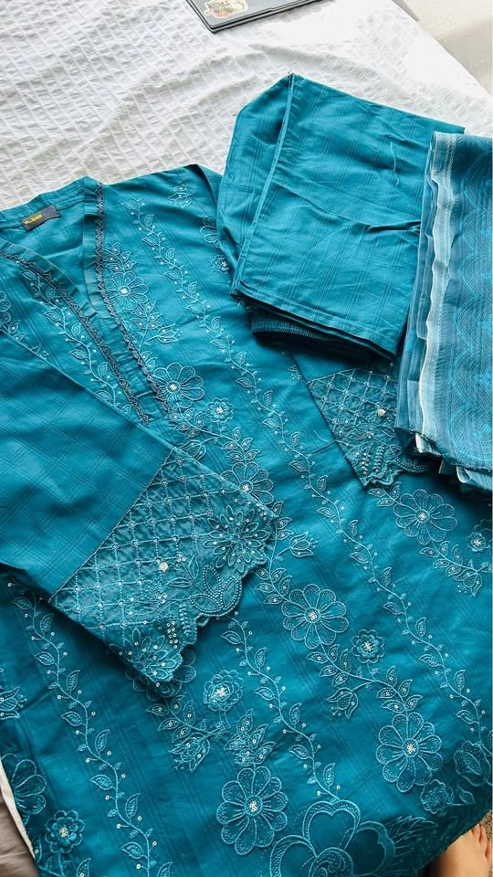Elegant Teal Embroidered 3-Piece Suit - photo 2