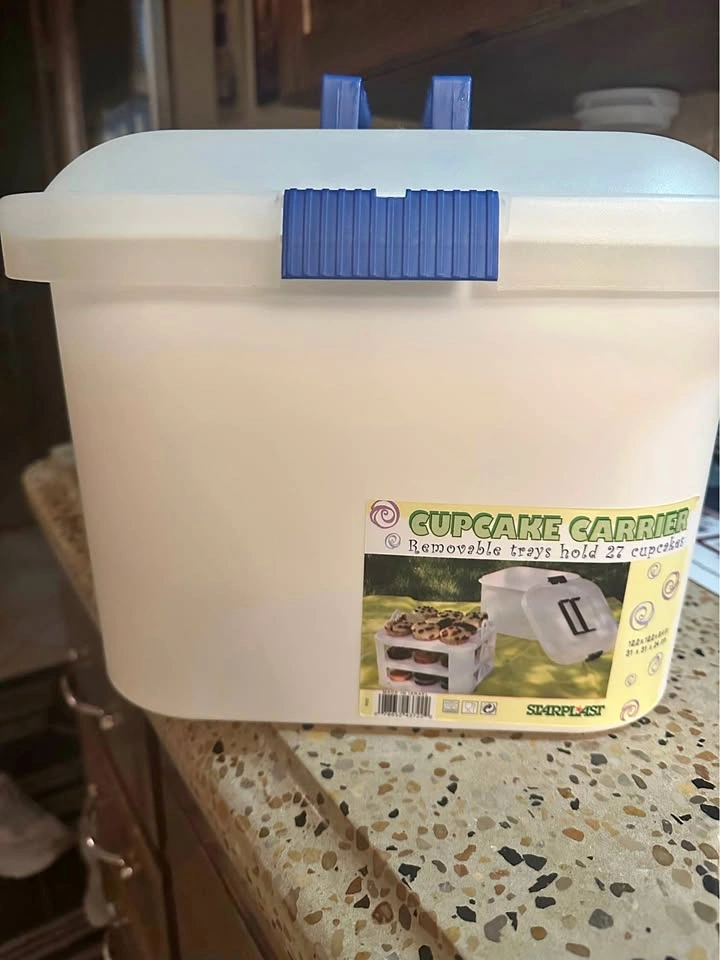Cupcake Carrier