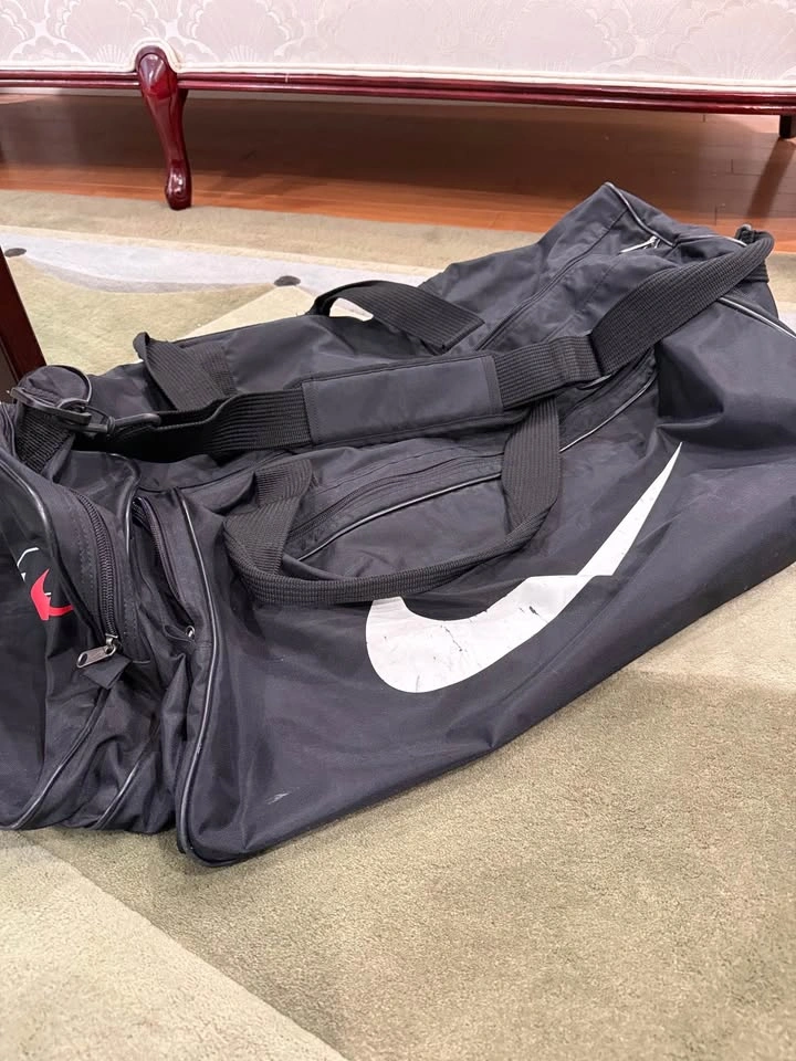 Black Nike Duffel Bag Travel Gym Bag - photo 5