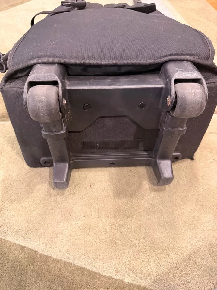 Black Rolling Backpack Eddie Bauer - photo 3