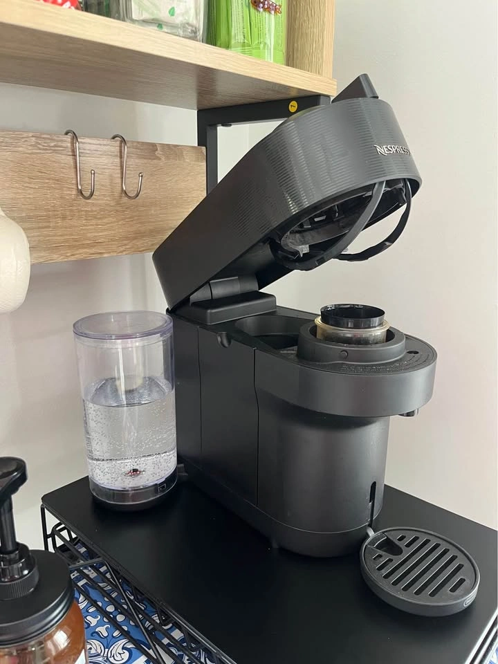 Nespresso Vertuo Machine - photo 2