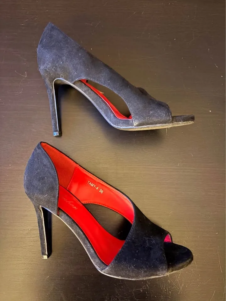 3” Black suede heels - size 6.5/7 - photo 3