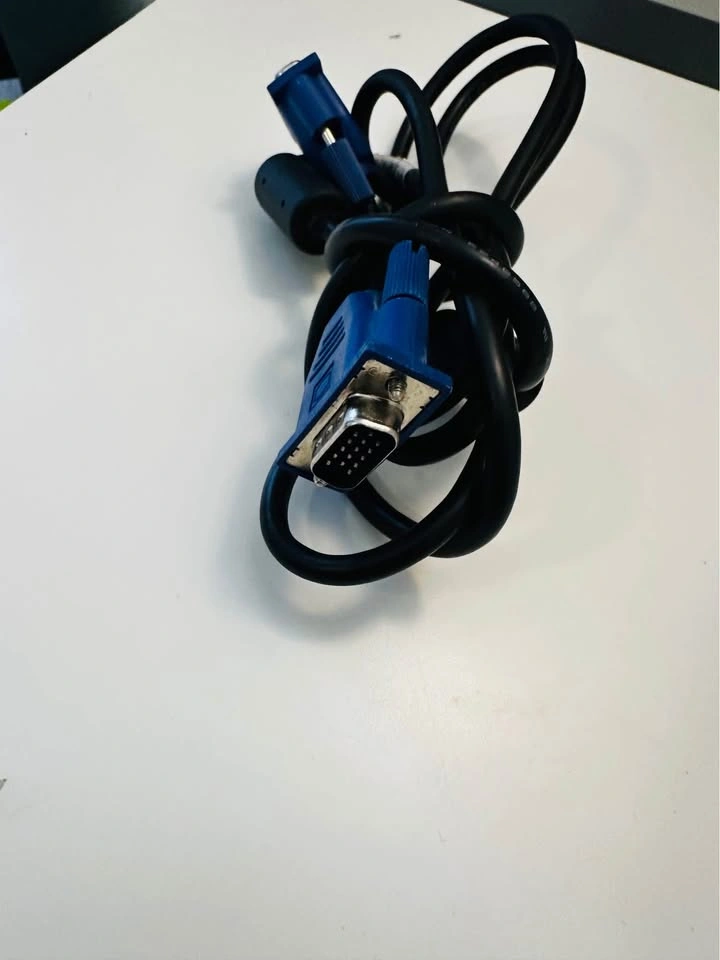 VGA Cable - photo 3