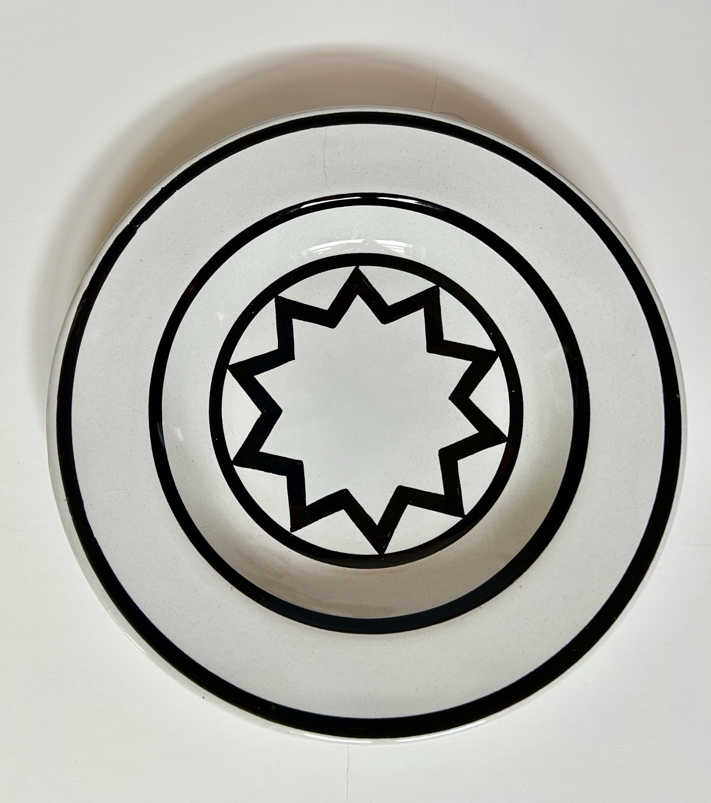 Sol LeWitt Italian Majolica Ceramic Bowl & Plate Set - photo 3
