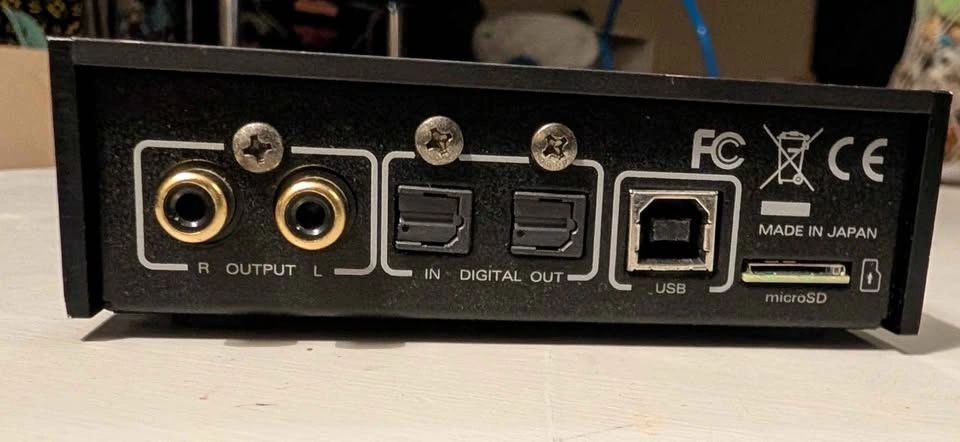 Fostex HP-A4 USB DAC & Headphone Amp - photo 4