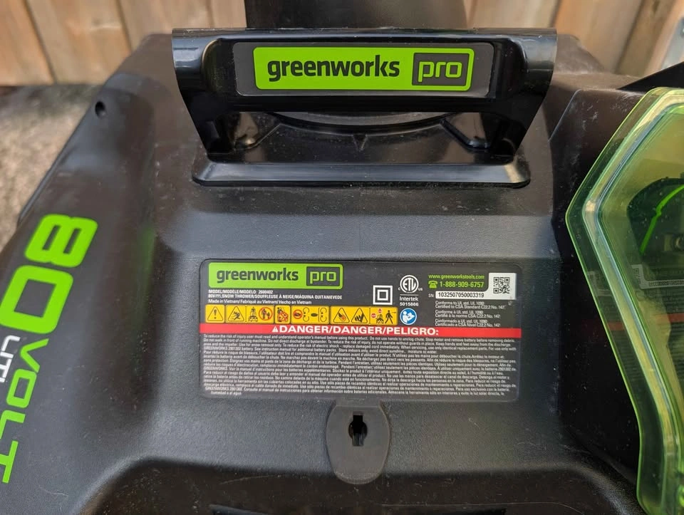 Greenworks Pro 80V 20-in Snow Blower w/ 2Ah Battery - photo 5