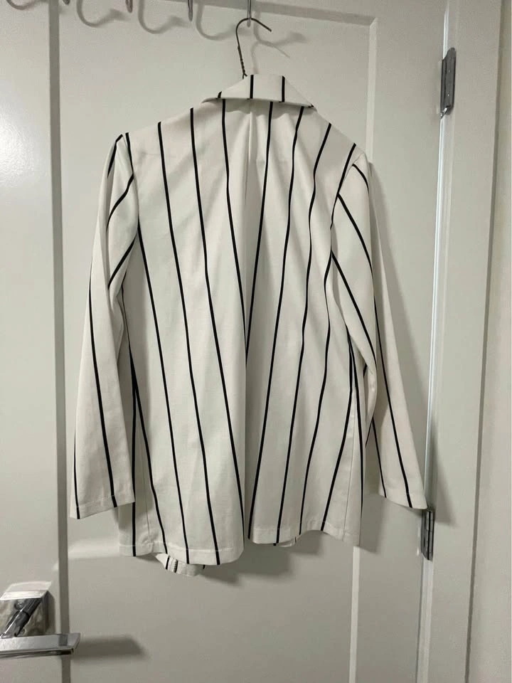 SHEIN striped blazer - photo 2