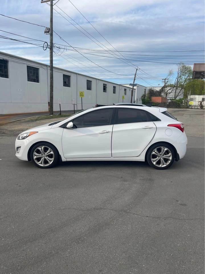 2013 Hyundai Elantra GT Hatchback 4D - photo 5