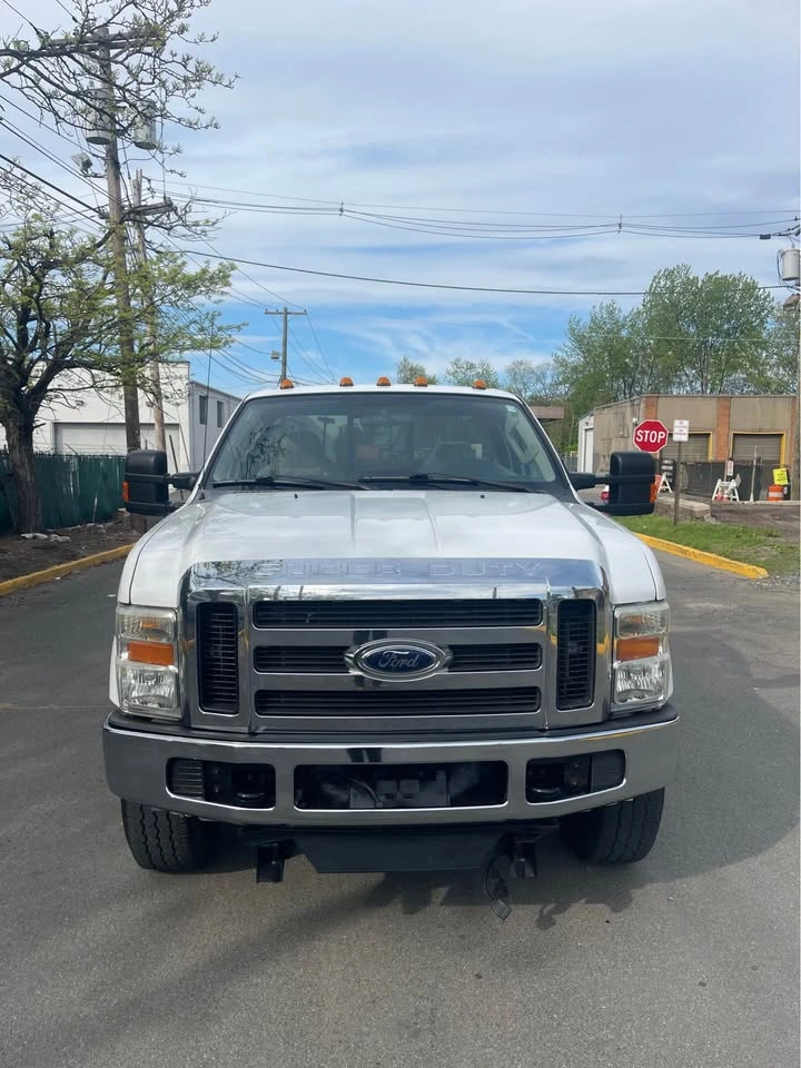 2010 Ford F350 Super Duty Regular Cab XLT Pickup - photo 2