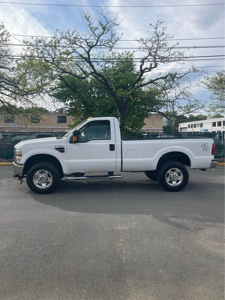 2010 Ford F350 Super Duty Regular Cab XLT Pickup - photo 4