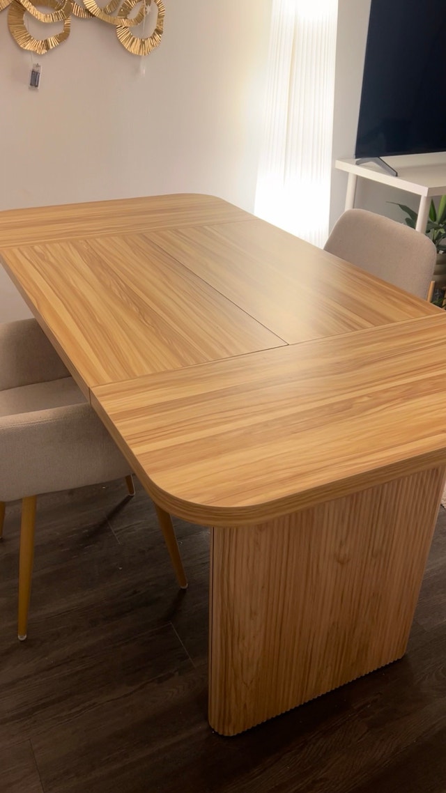 Modern wooden dining table - Excellent condition, No scratches - photo 2