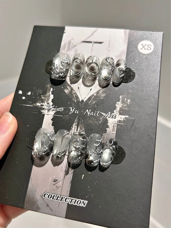 Press-on Nails