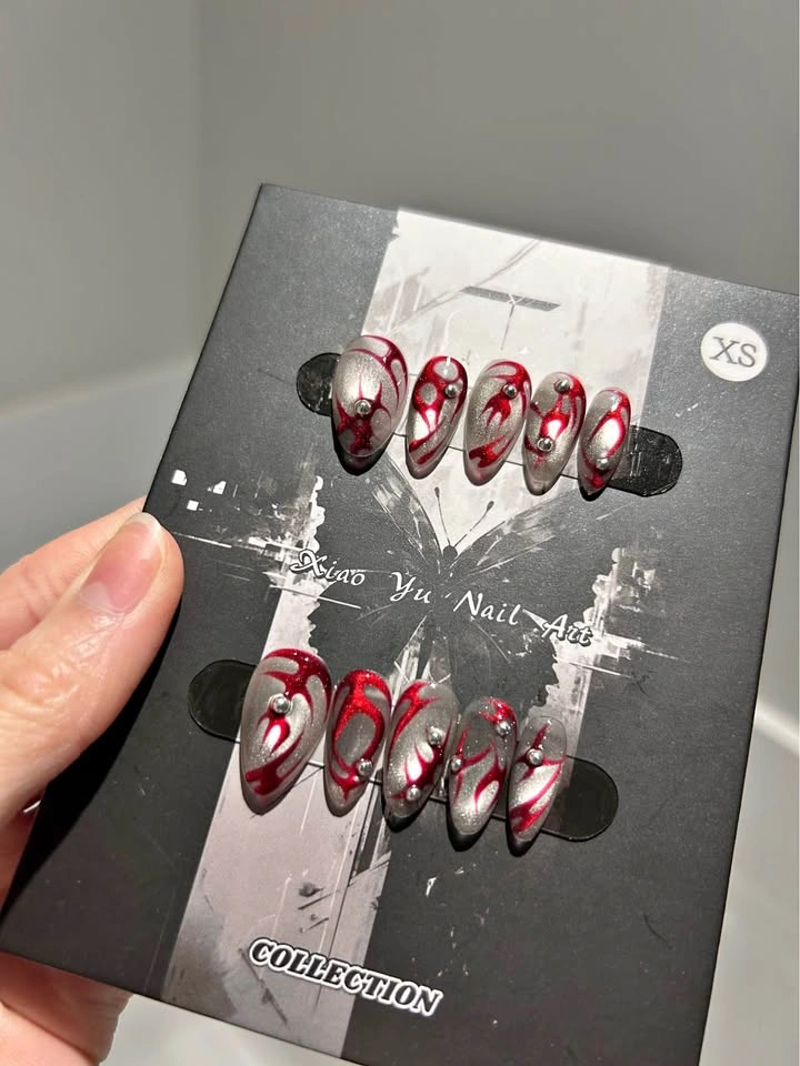 Press-on Nails