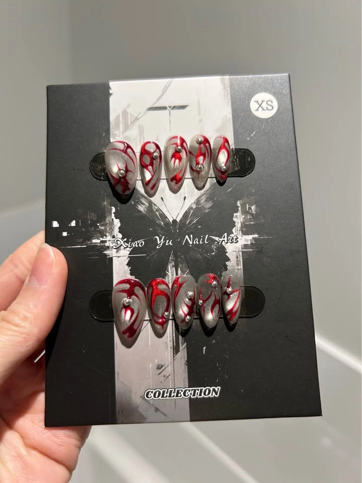 Press-on Nails - photo 2