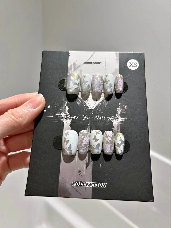 Press-on Nails