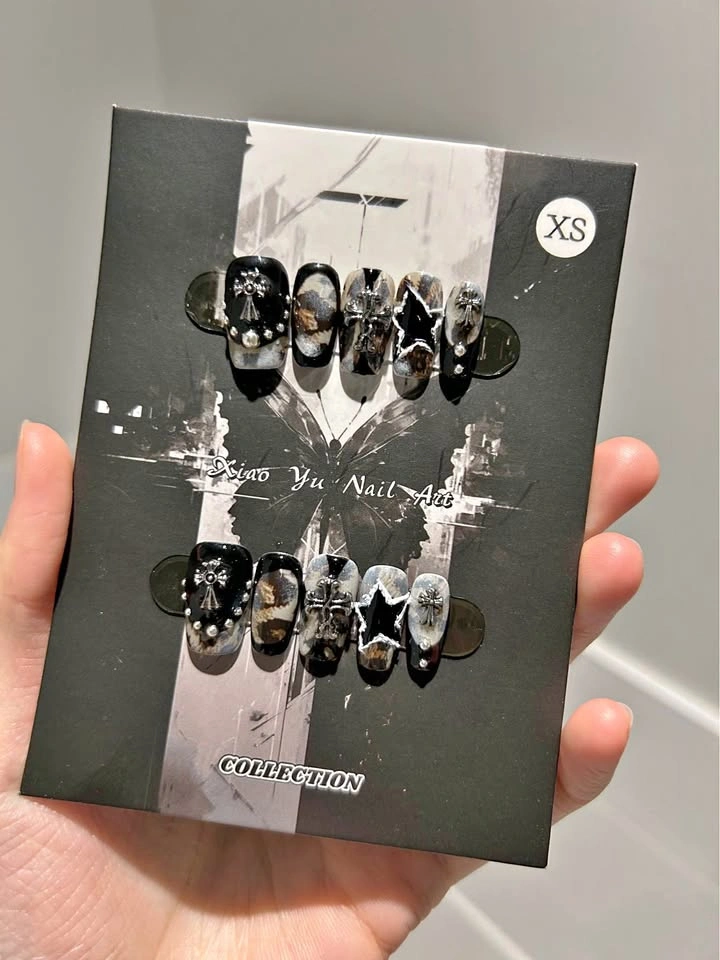 Press-on Nails