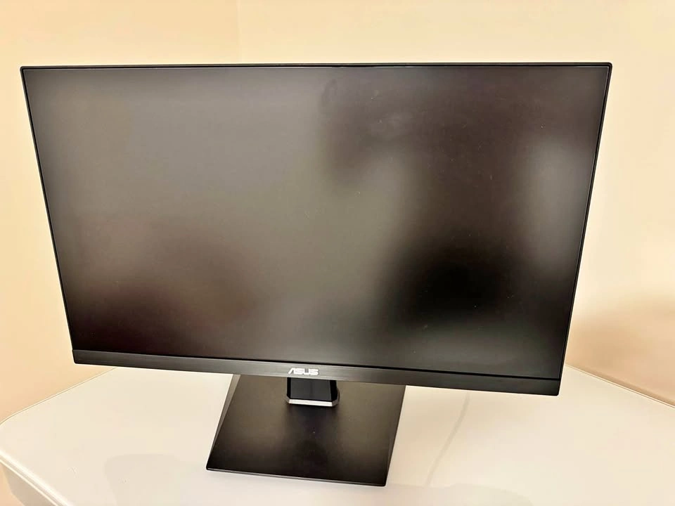 ASUS 24” Monitor – Excellent Condition