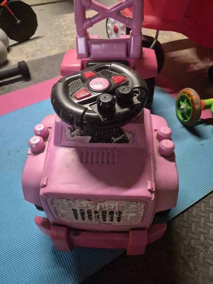 Pink Jeep Toddler Ride-On Toy - photo 2