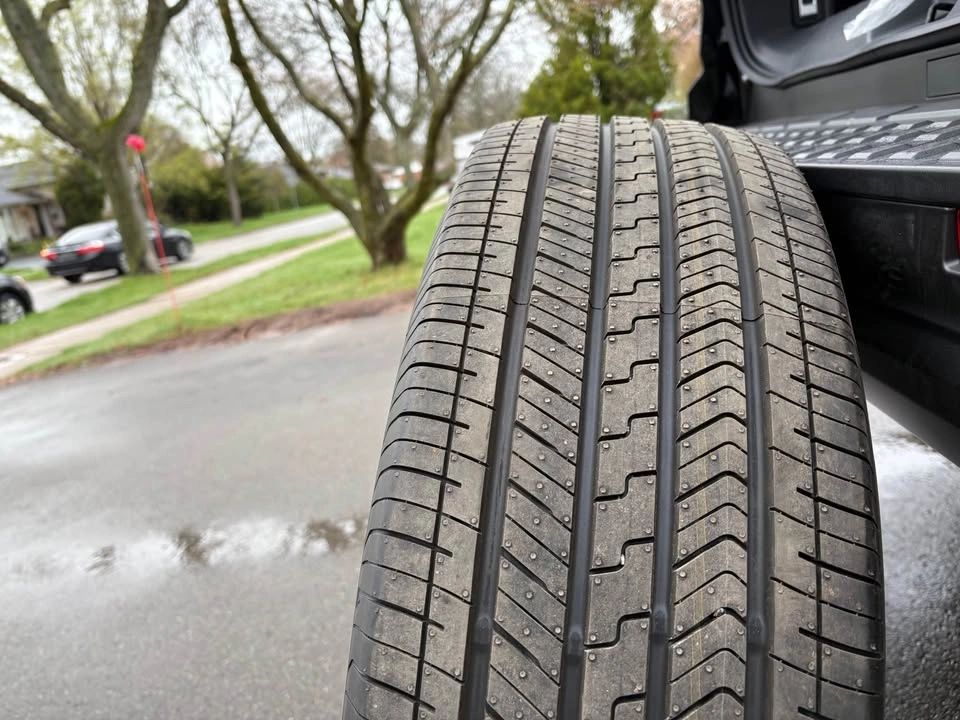 Yokohama Geolandar Tires - 4 pcs - 245/70R17 - photo 2