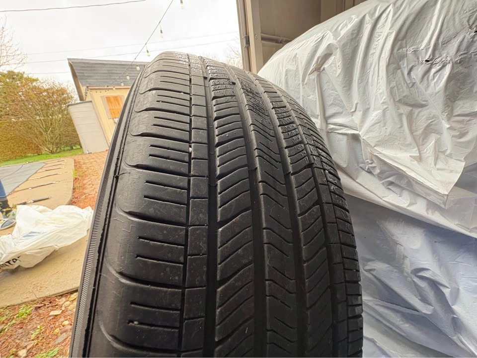 Toyota 255/65R18 Goodyear Assurance Fuel Max Tire & Wheel - photo 5