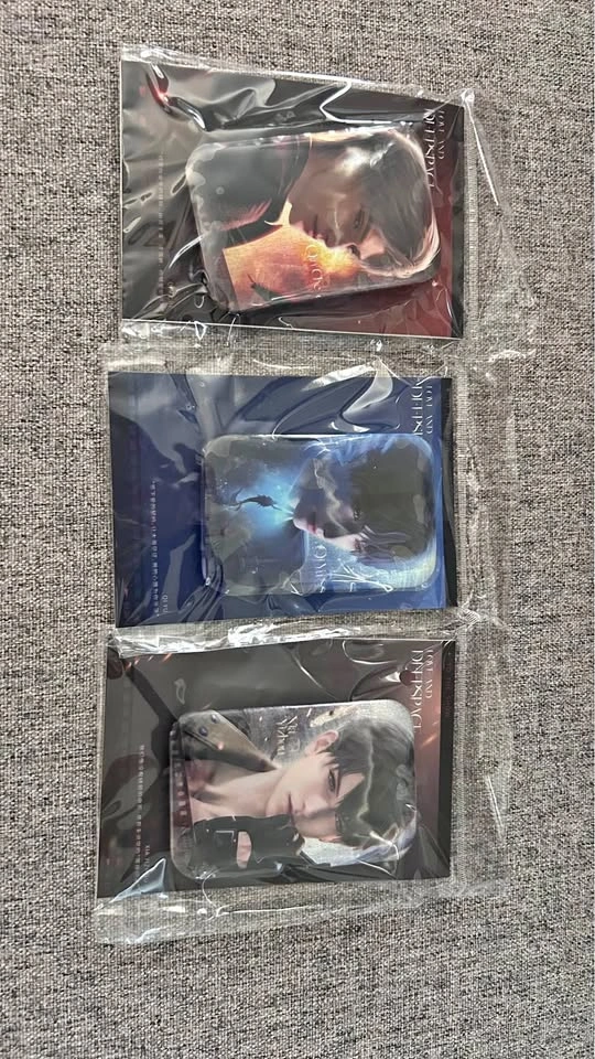 Love and Deepspace Official Badges - Sylus, Rafayel, Caleb ($15/
