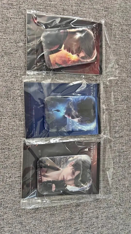 Love and Deepspace Official Badges - Sylus, Rafayel, Caleb ($15/