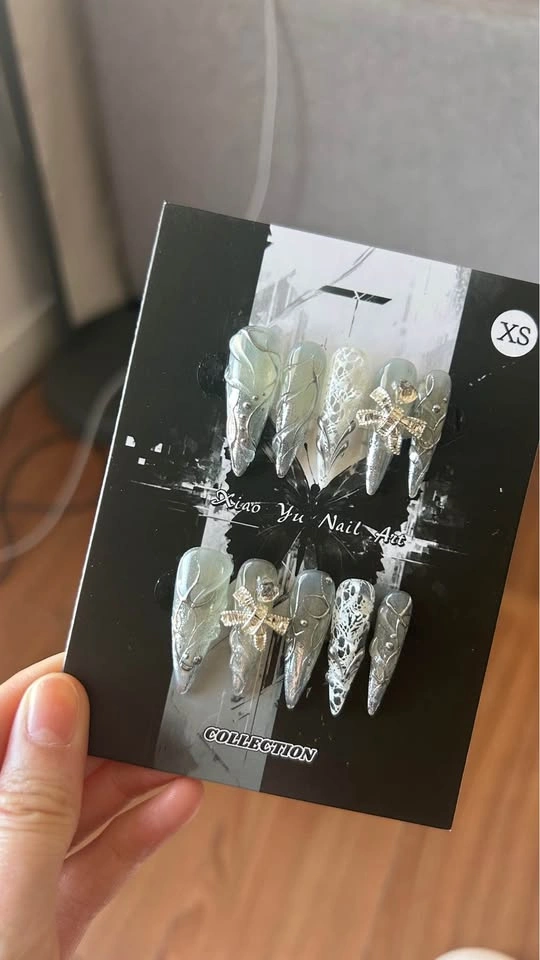 Press-on Nails - photo 2