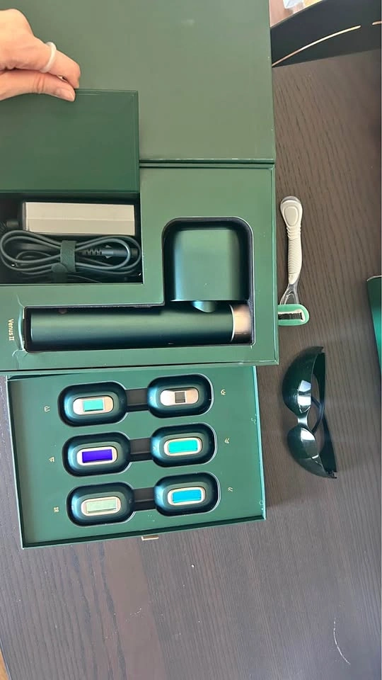 JOVS Venus II IPL Hair Removal Device – Like New (Full Set)