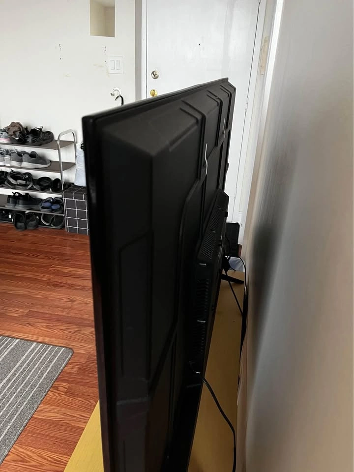 RCA 58 inch TV ( Read Description) - photo 3