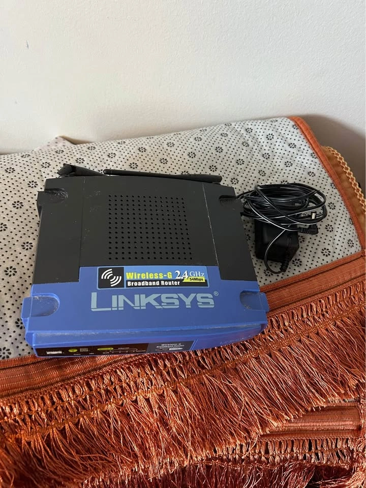 Linksys Routers - photo 2