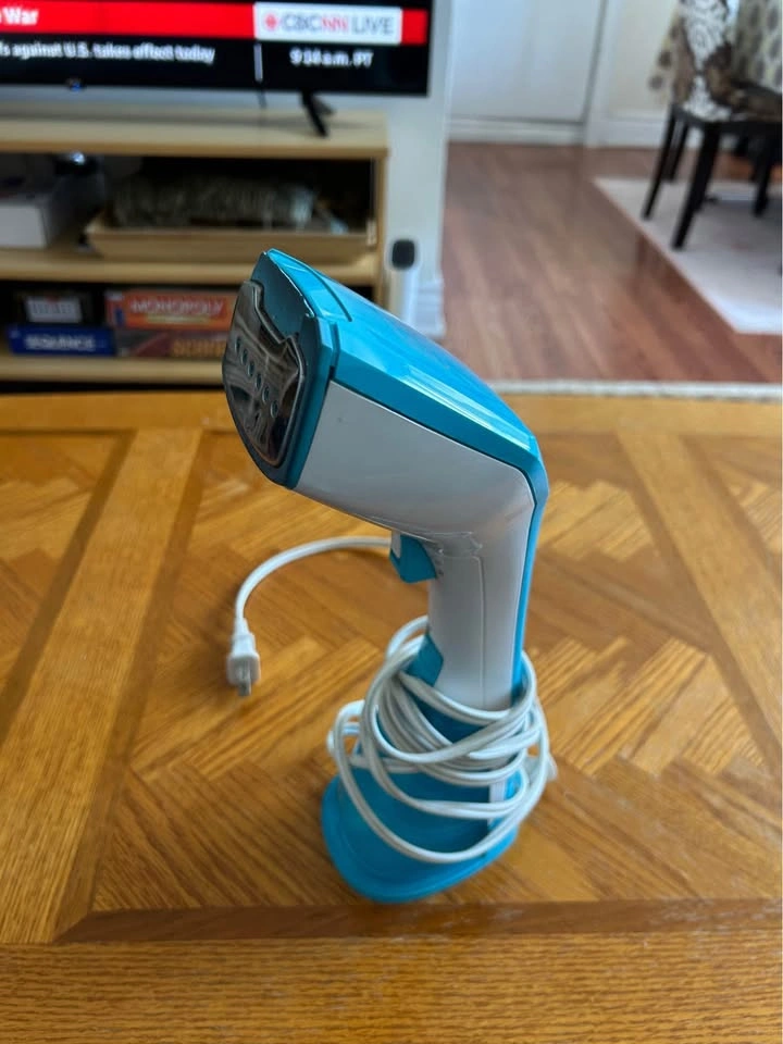 Black and Decker Iron Garment Steamer - photo 2