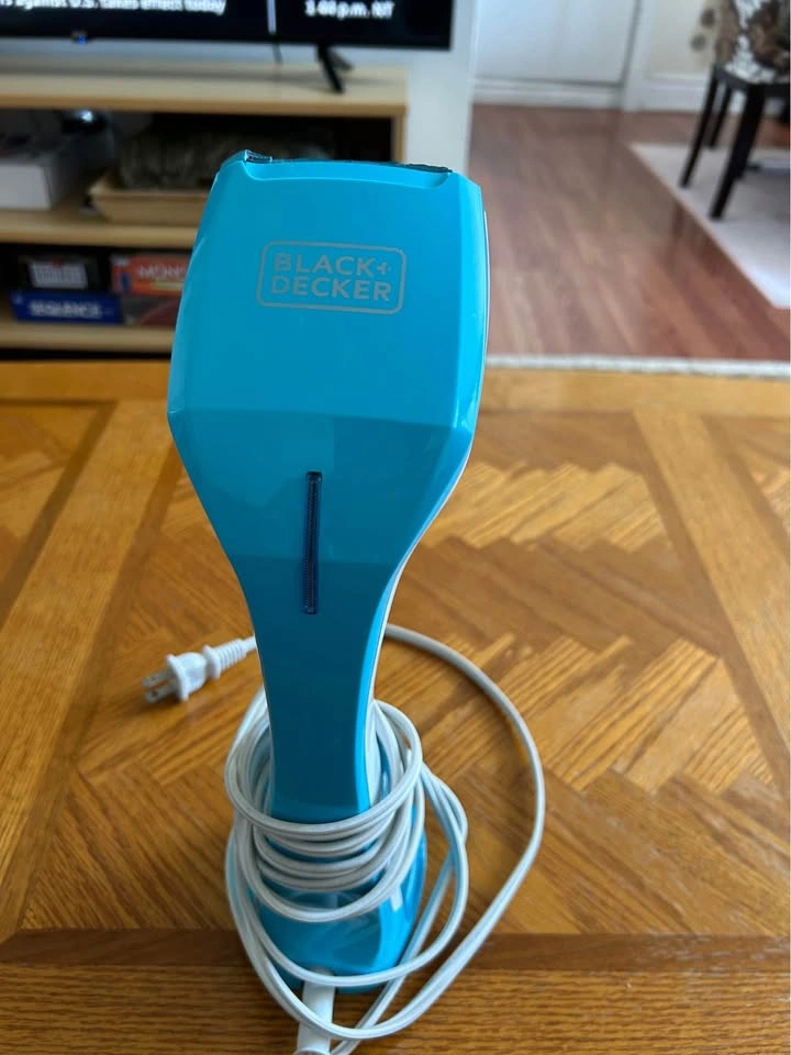 Black and Decker Iron Garment Steamer - photo 4