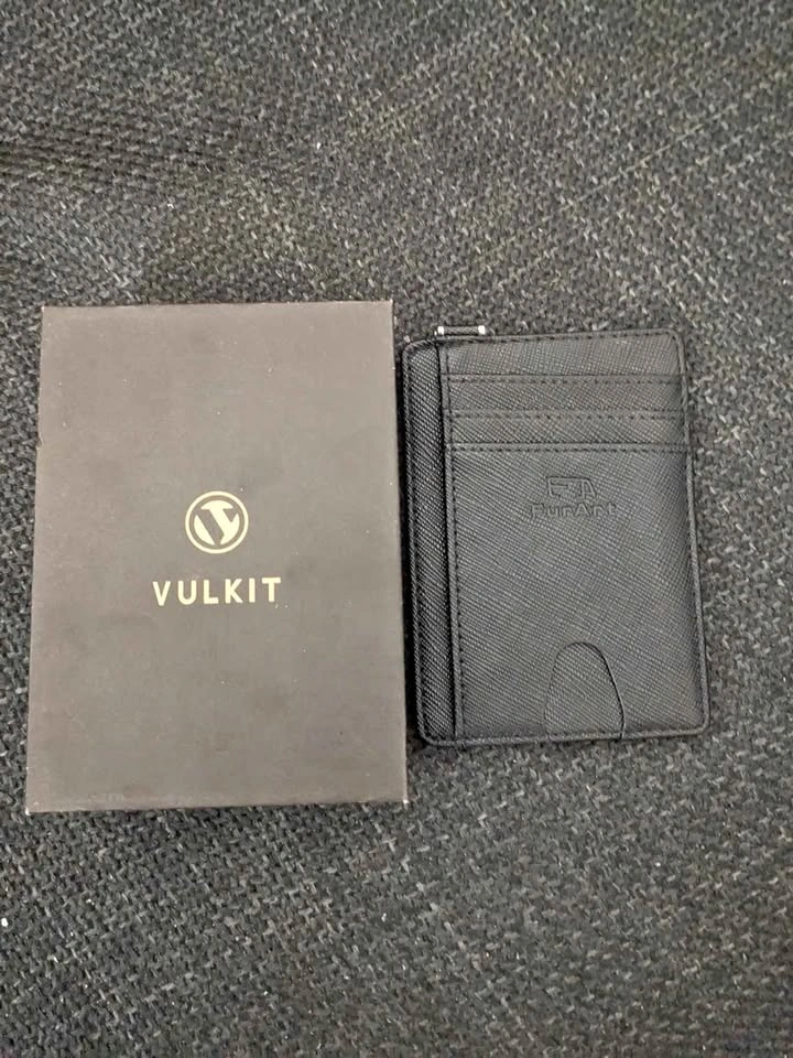Card holder