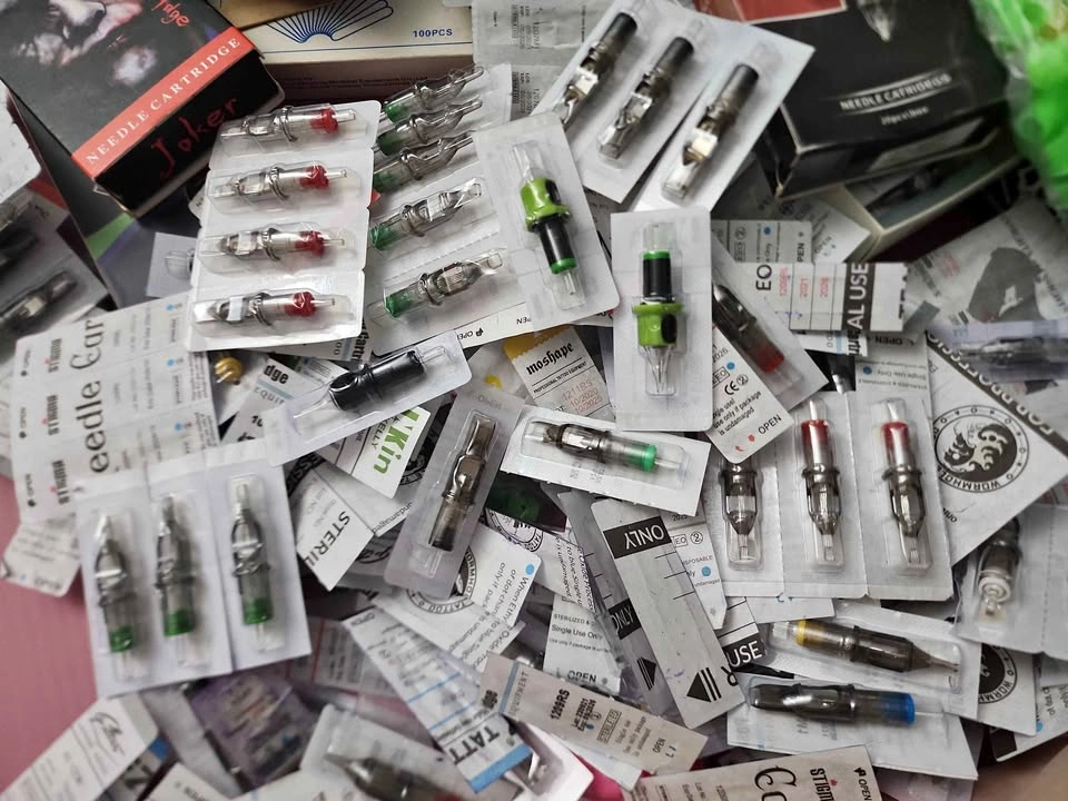 Bulk lot of tattoo cartridge needles