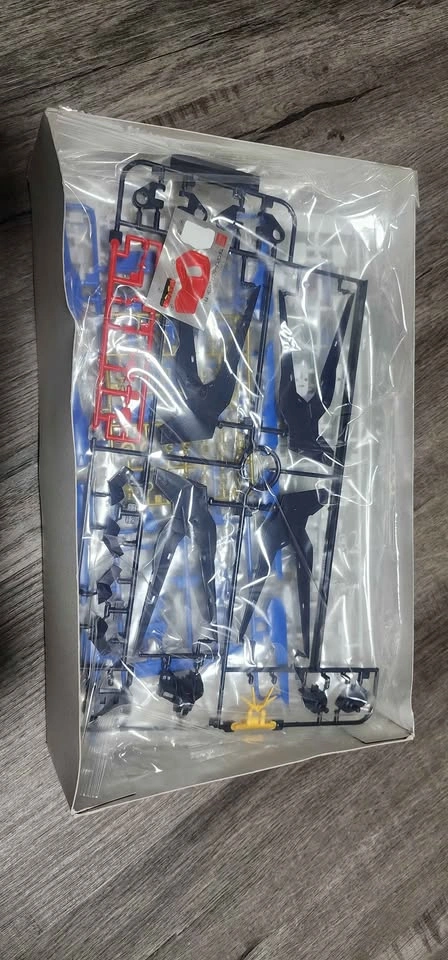 Bandai HG 1/144 Strike Freedom Gundam Model Kit - photo 2