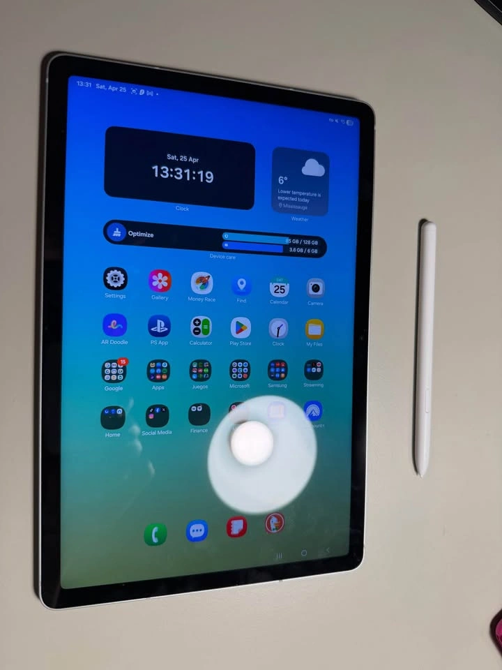 Samsung Galaxy Tab S9 FE w/ Keyboard Case & S Pen - photo 3