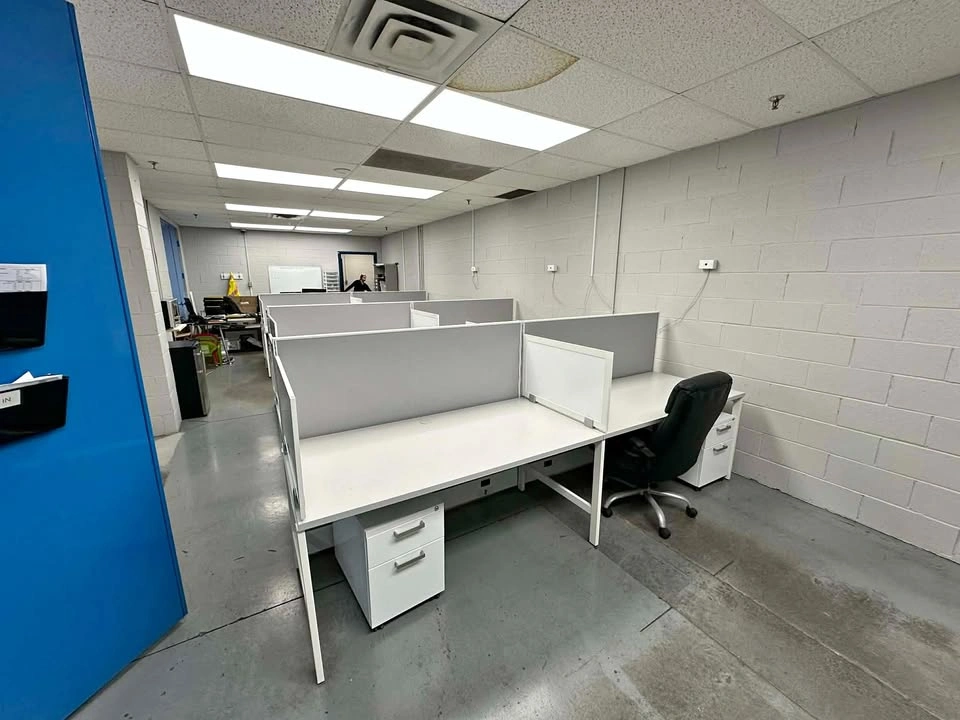 Office Cubicles with Drawers/ Office Desks/ Office Tables