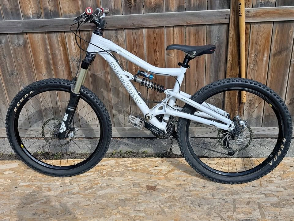 Santa Cruz Bullit 2008 Downhill Mountain Bike
