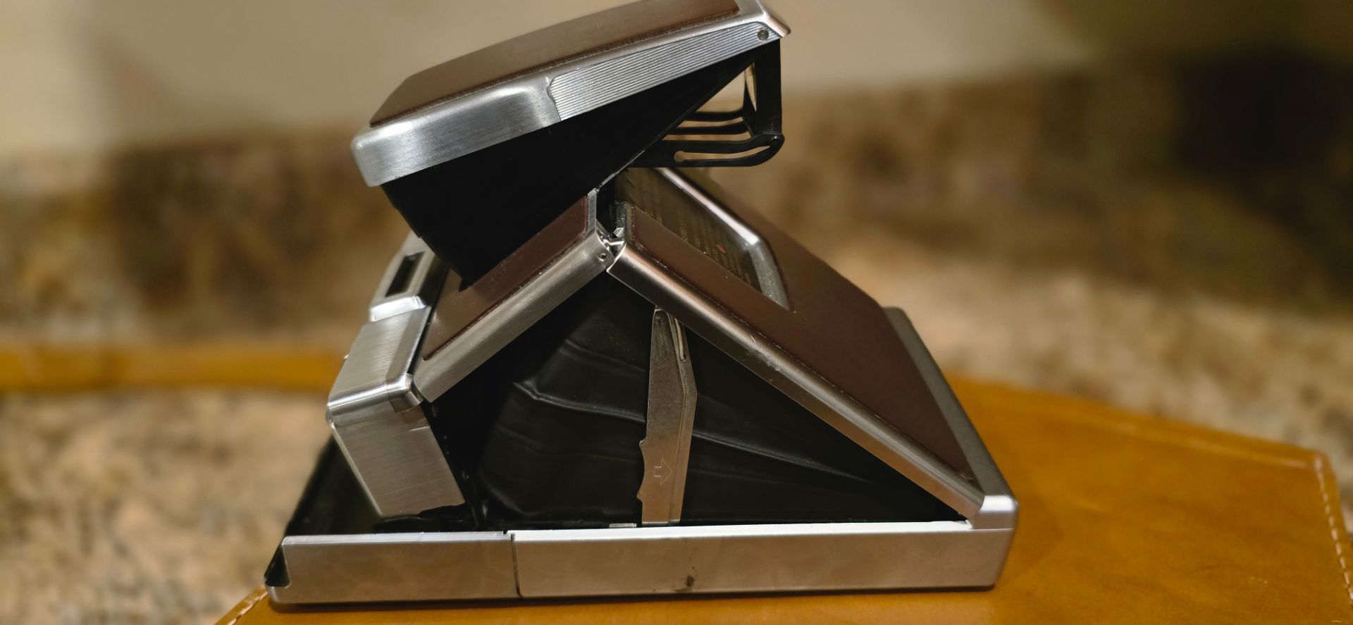 Refurbished Polaroid SX-70 Land Camera - photo 3