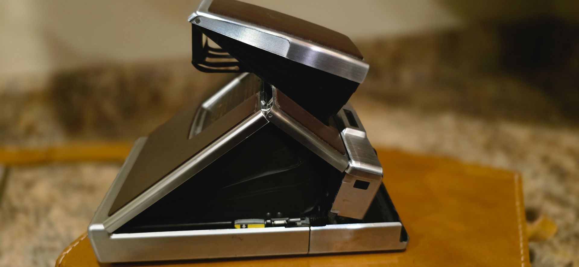 Refurbished Polaroid SX-70 Land Camera - photo 4