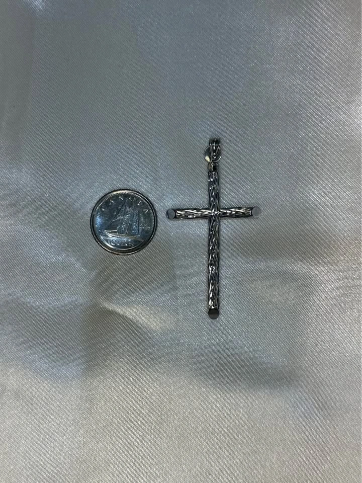 10k White Gold Cross Pendant - photo 2