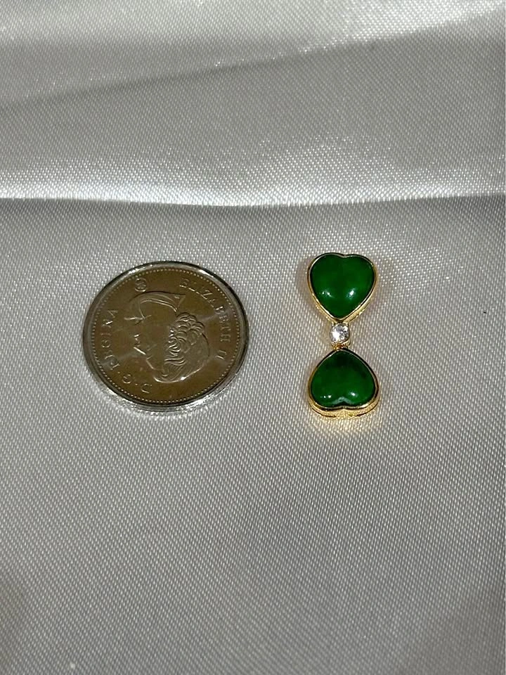 18k Gold Double Heart Jade Pendant