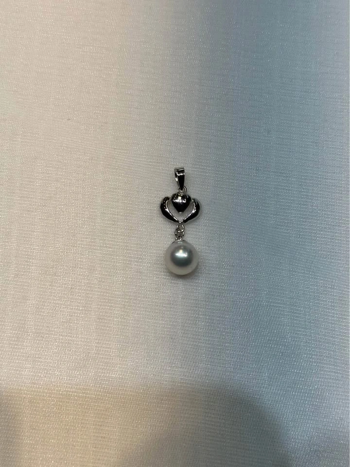 18k Pearl Heart Pendant - photo 3